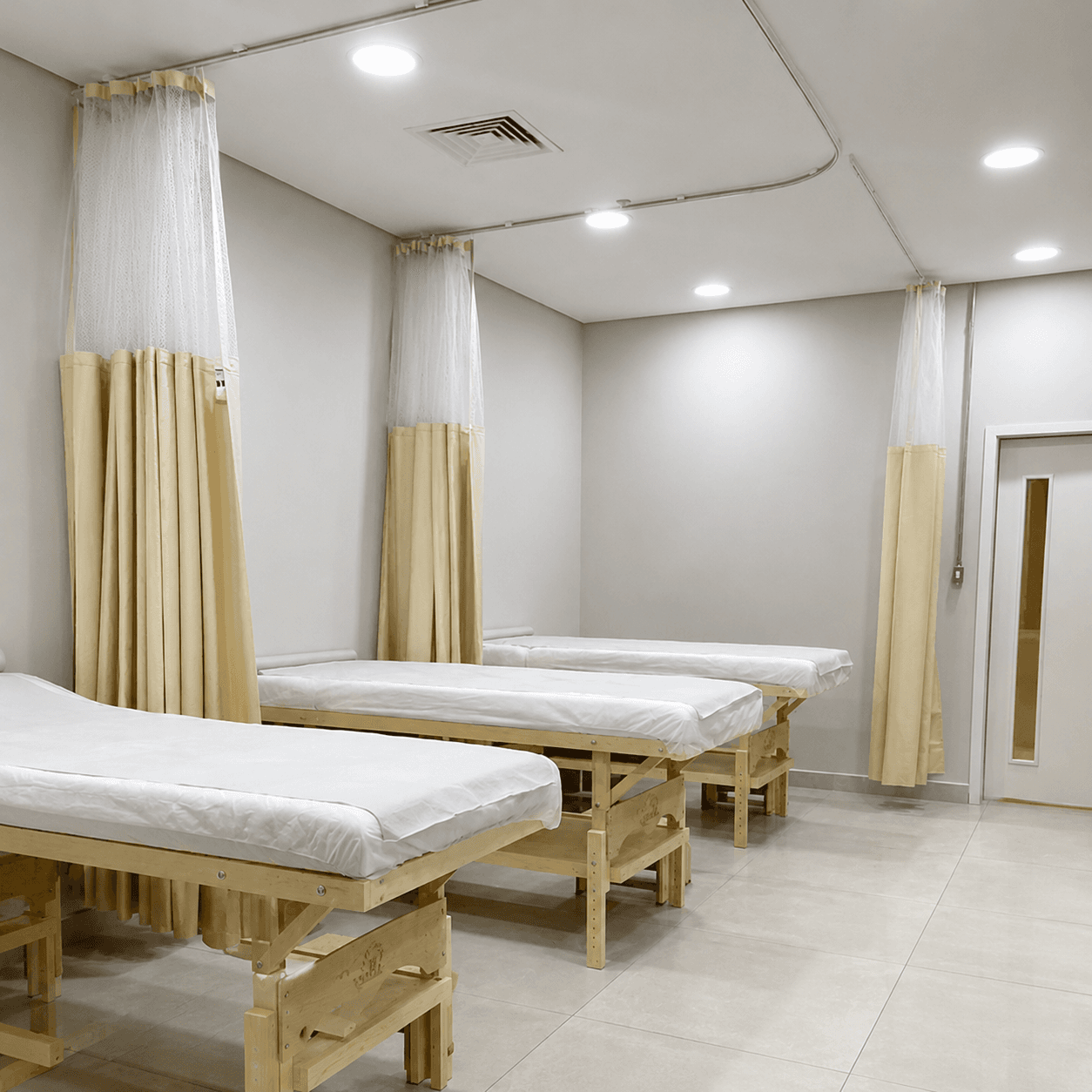 Hospital com cortinas LVL instaladas